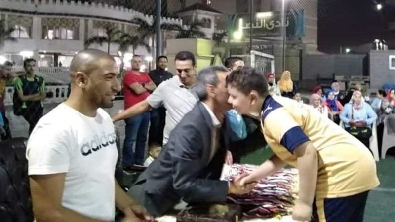 توزيع جوائز ختام