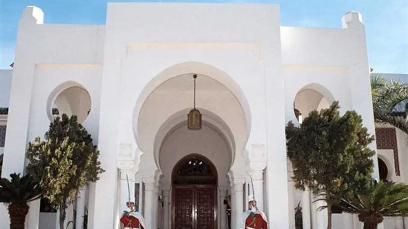 إقالة 3 من كبار موظفي