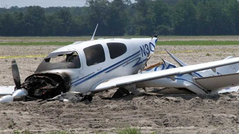 تحطم طائرة خفيفة