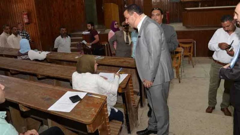 جامعة أسيوط تواصل