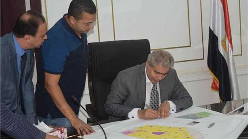 محافظ المنيا يعتمد