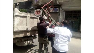 حملة لإزالة جميع الحواجز بالطريق العام بالإسكندرية