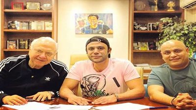 محمد إمام يكشف عن فيلم مفاجأة