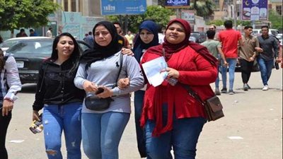 تباين آراء طلاب الثانوية العامة بالدقهلية حول امتحان اللغة الإنجليزية