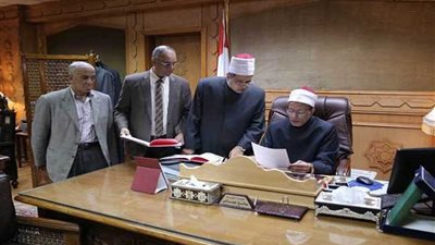 وكيل الأزهر الشريف يعتمد نتيجة الابتدائية والإعدادية