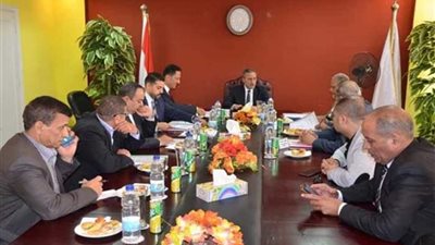 محافظ الإسماعيلية يوافق على 4 مشروعات استثمارية جديدة بالمنطقة الحرة