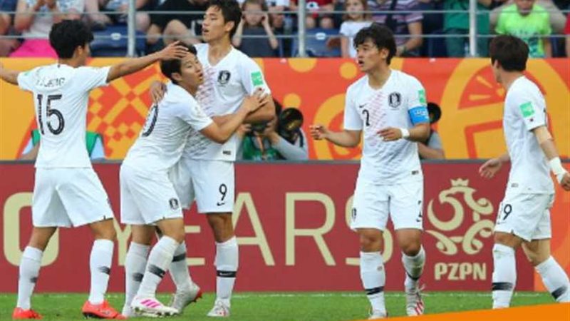 كوريا الجنوبية تتأهل