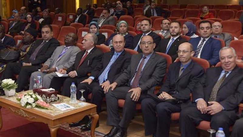 وزير الموارد المائية