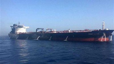 عمان ترسل سفينتي إنقاذ وطائرة استطلاع للبحث في حادث ناقلتي النفط