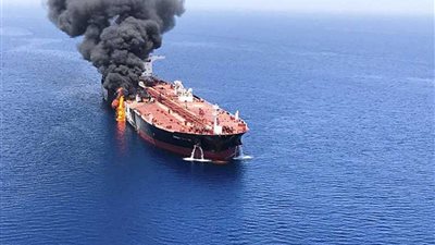 مصدر مسؤول: طائرة أمريكية رصدت تحركات لزوارق إيرانية قرب ناقلتي النفط