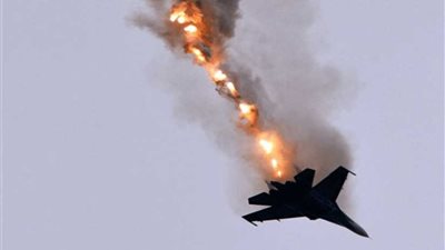 تحطم طائرة خلال عرض جوي في بولندا ومصرع قائدها