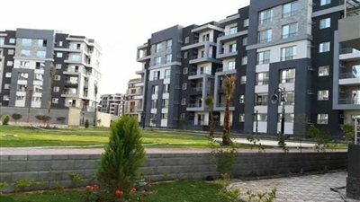 رئيس جهاز الشروق يلتقي حاجزي مشروع دار مصر لحل شكاواهم