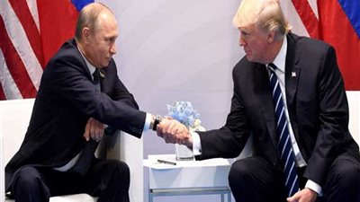 الكرملين: لقاء بين بوتين وترامب عشية قمة 