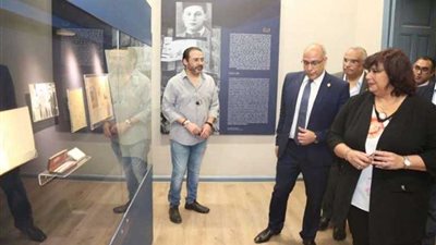 وزيرة الثقافة تتفقد متحف نجيب محفوظ تمهيداً لافتتاحه.. (صور)