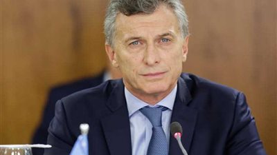 رئيس الأرجنتين يتعهد بالتحقيق في واقعة انقطاع الكهرباء عن أنحاء البلاد