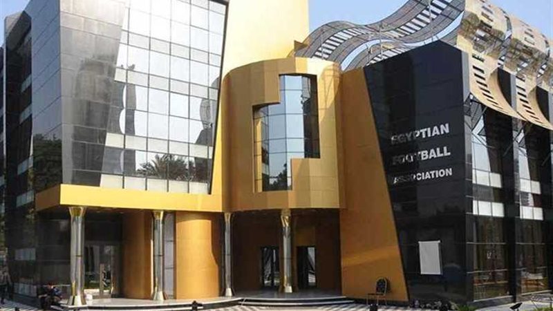 اتحاد الكرة: شاشات