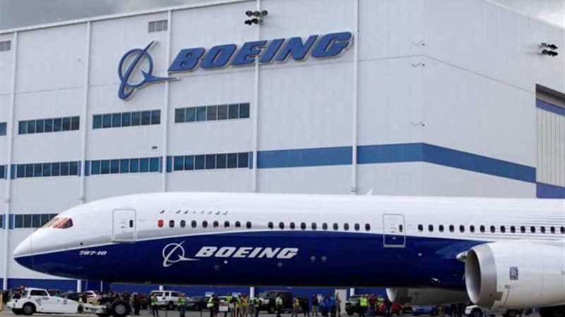 بوينج تعترف بوجود