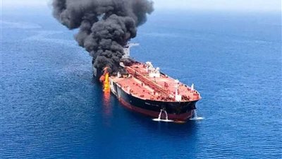 واشنطن تنشر صورا تدين إيران في هجوم ناقلتي نفط في بحر عمان