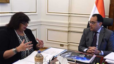 رئيس الوزراء يلتقي وزيرة الثقافة لمتابعة أنشطة الوزارة وجهودها لبناء الإنسان المصري