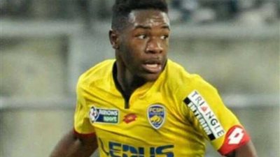 ديبورتيفو ألافيس يتعاقد مع لاعب الوسط الكاميروني جياندو فوشس