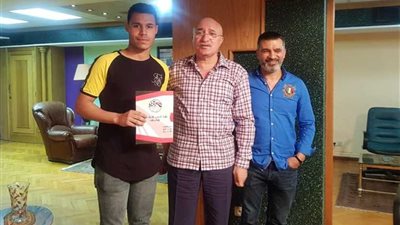 المصري يجدد عقد حارسي فريق الشباب 5 سنوات