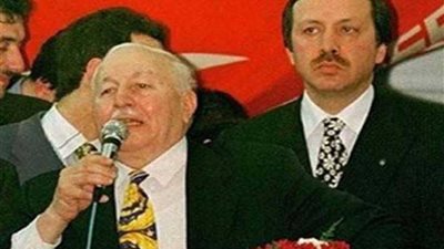 حزب السعادة التركى: أردوغان طعن أربكان في الظهر من أجل الأمريكان