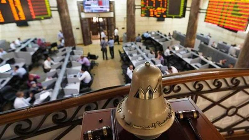 البورصة تخسر 3.3