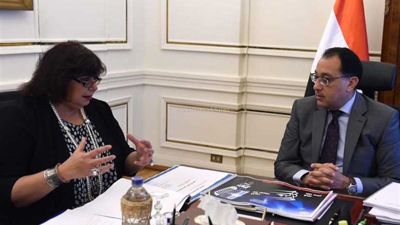 رئيس الوزراء يلتقي