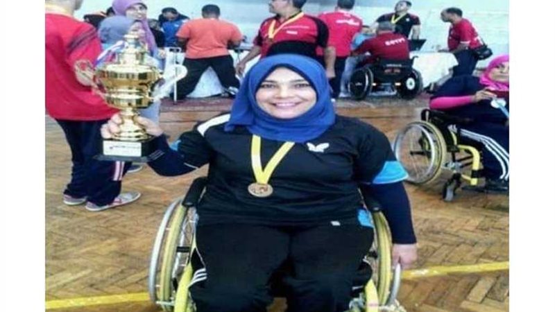 لاعبة نادى المعاقين