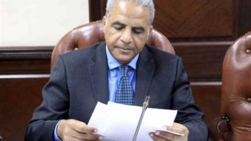 شوقي ممثلا للأعلى