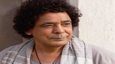 هل يجري محمد منير جراحة في ألمانيا؟