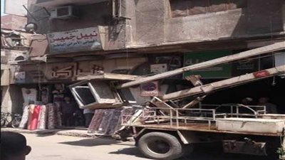 «المنوفية» تزيل اللافتات والإعلانات غير المرخصة