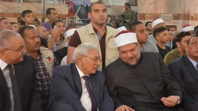 وزير الأوقاف ومحافظ الدقهلية يفتتحان مسجد النادي بميت غمر