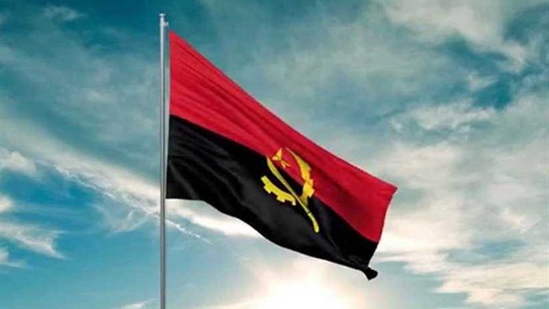 وزيرة الشباب الأنجولية