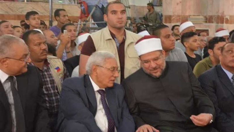 وزير الأوقاف ومحافظ