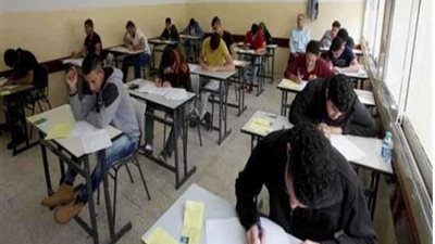 18 ألف و82 طالبا يؤدون امتحان الفيزياء والتاريخ فى 49 لجنة ببنى سويف