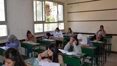 إصابة مدرس بأزمة قلبية وطالبة بإغماء في امتحان الثانوية ببني سويف