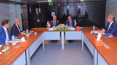 وزير النقل: مراجعة استعدادات شركة الجسر العربي لموسم الحج القادم