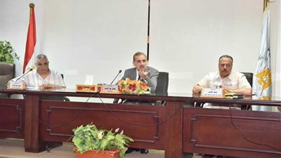 محافظ أسيوط: نستهدف 123 ألف أمي خلال العام الحالي ضمن مبادرة 