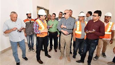 وزير الإسكان يختتم جولة استمرت ٥ ساعات بـ