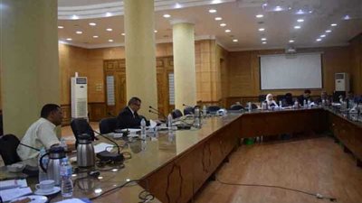 جامعة بنها تبحث مشروع 