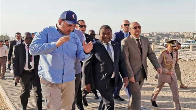 رئيس موزمبيق يزور