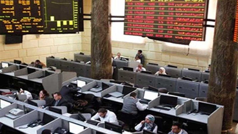 تراجع جماعي بمؤشرات