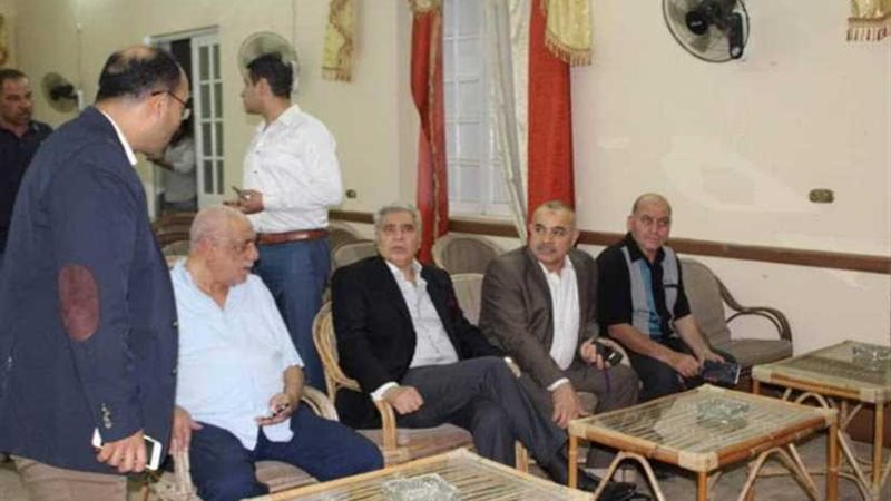 محافظ المنيا ومدير