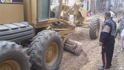 إزالة 76 حالة تعد ومطبات عشوائية بقرية صفط الخمار بالمنيا