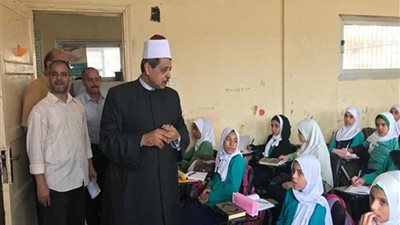 رئيس قطاع المعاهد الأزهرية: طلاب الثانوية الأزهرية ضربوا أعظم الأمثلة في الالتزام