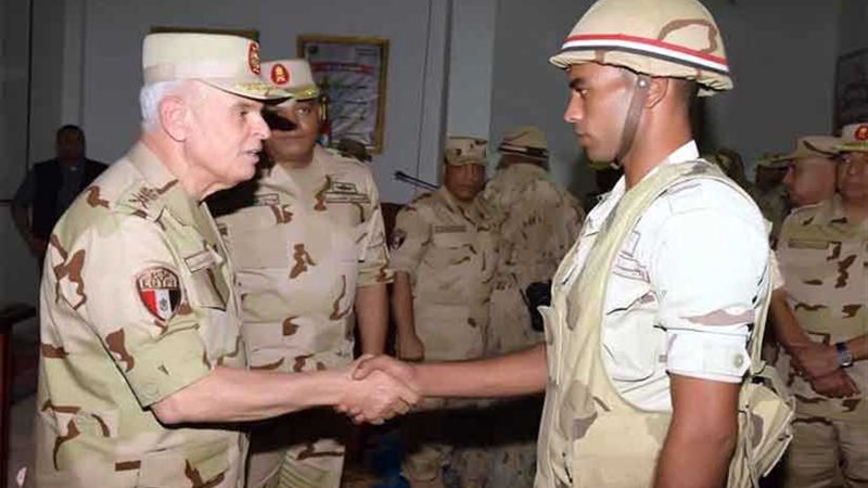 رئيس الأركان يشهد