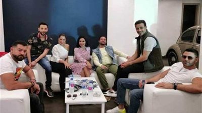 أحمد عز مع أبطال 