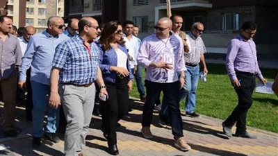محافظ دمياط ووزير الإسكان يتفقدان مشروع الإسكان المتوسط