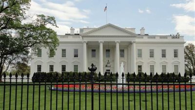 البيت الأبيض: ترامب وآبي بحثا سبل تعزيز التعاون التجاري